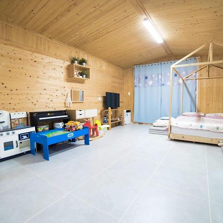 Jeju Sunflower Pension Seogwipo Exterior foto